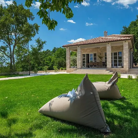 Faturi Holiday home
