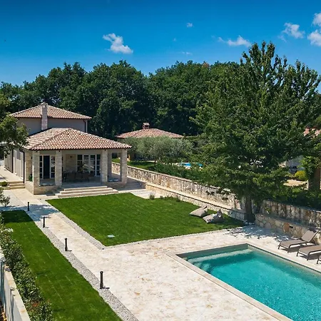 Faturi Holiday home